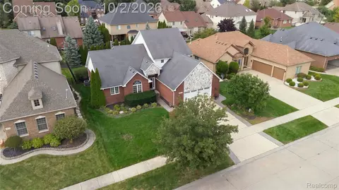 View/Area - 45563 Thorn Tree Ln, Macomb, MI 48044 photo 5 of 13