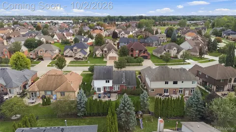 View/Area - 45563 Thorn Tree Ln, Macomb, MI 48044 photo 9 of 13