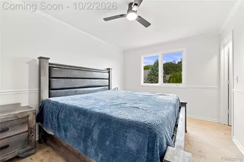 Bedroom - 45563 Thorn Tree Ln, Macomb, MI 48044 photo 4 of 7