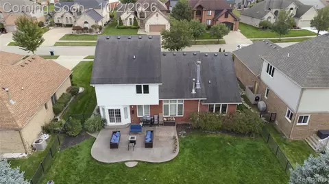 View/Area - 45563 Thorn Tree Ln, Macomb, MI 48044 photo 7 of 13