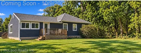 8408 East St, Millington, MI 48746