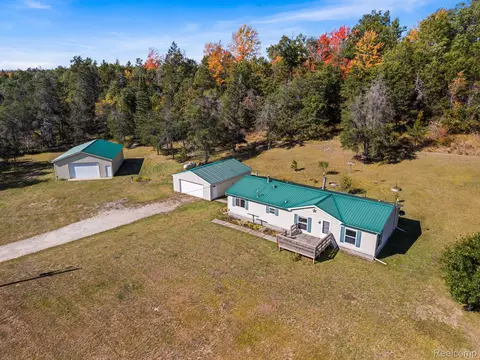 4884 Griffin Rd, Greenwood, MI 49756
