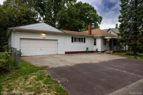 21331 Collingham Ave, Farmington Hills, MI 48336