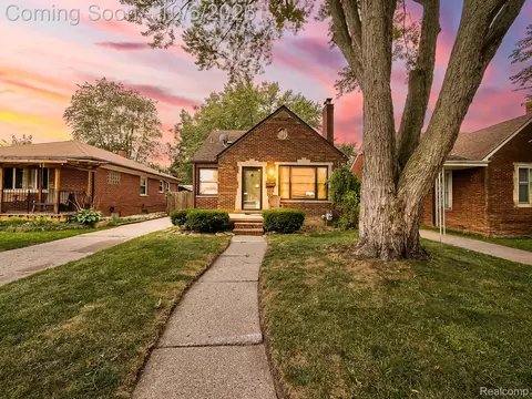 19676 Woodmont St, Harper Woods, MI 48225