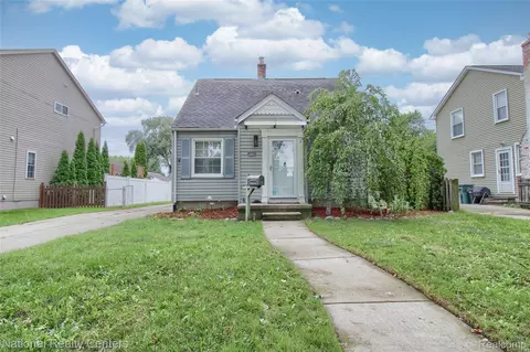 2463 Cummings Ave, Berkley, MI 48072