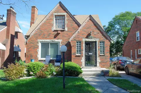 18300 Robson St, Detroit, MI 48235