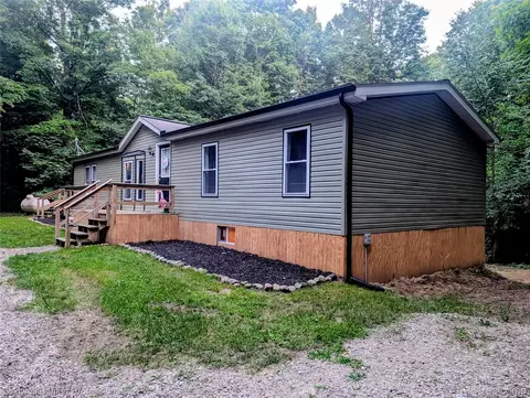 5323 English Rd, Koylton, MI 48727