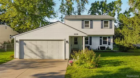 3540 Loon Lake Rd, Wixom, MI 48393