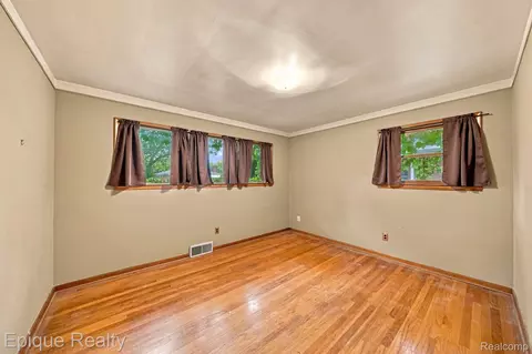 Bedroom - 16195 Stricker Ave, Eastpointe, MI 48021 photo 1 of 2