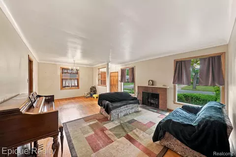 Living - 16195 Stricker Ave, Eastpointe, MI 48021 photo 1 of 1