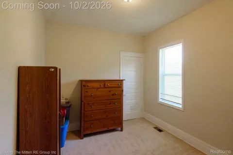 Bedroom - 9075 Tuttle Hill Rd, Augusta, MI 48191 photo 4 of 6