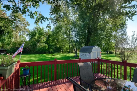 Exterior - 9075 Tuttle Hill Rd, Augusta, MI 48191 photo 3 of 4