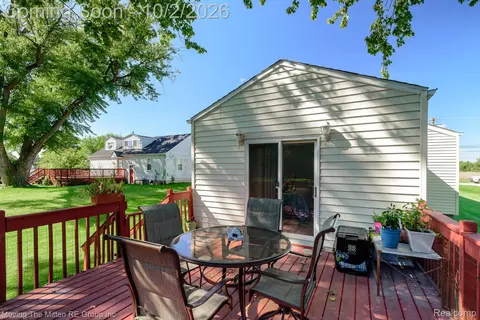 Exterior - 9075 Tuttle Hill Rd, Augusta, MI 48191 photo 2 of 4