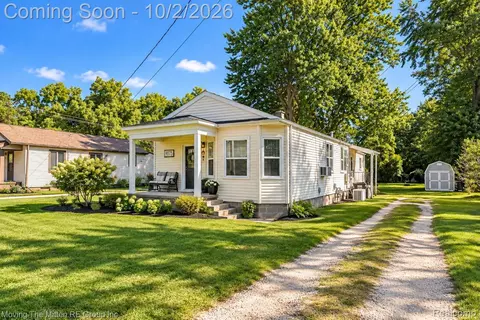 9075 Tuttle Hill Rd, Augusta, MI 48191