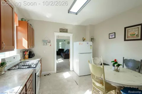 Kitchen - 9075 Tuttle Hill Rd, Augusta, MI 48191 photo 3 of 3