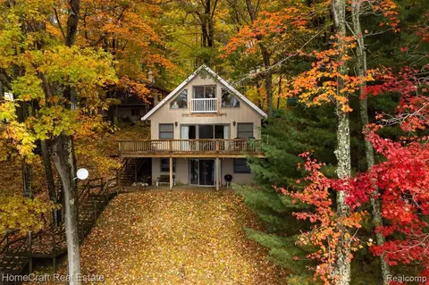 6387 N Larson Rd, Sheridan, MI 49410