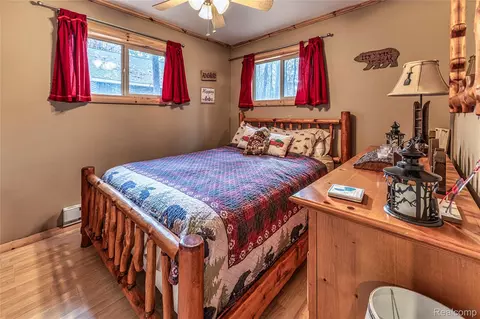 Bedroom - 134 Clyde St, Gerrish, MI 48653 photo 3 of 5
