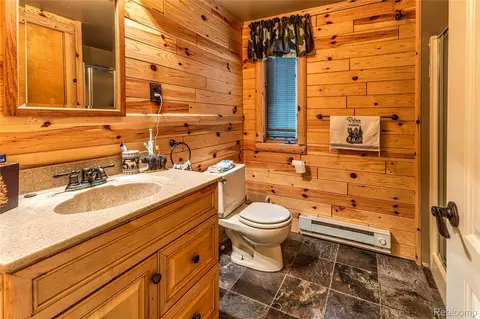 Bath - 134 Clyde St, Gerrish, MI 48653 photo 2 of 3