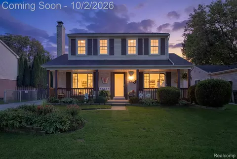 12866 Windsor Ct, Sterling Heights, MI 48313