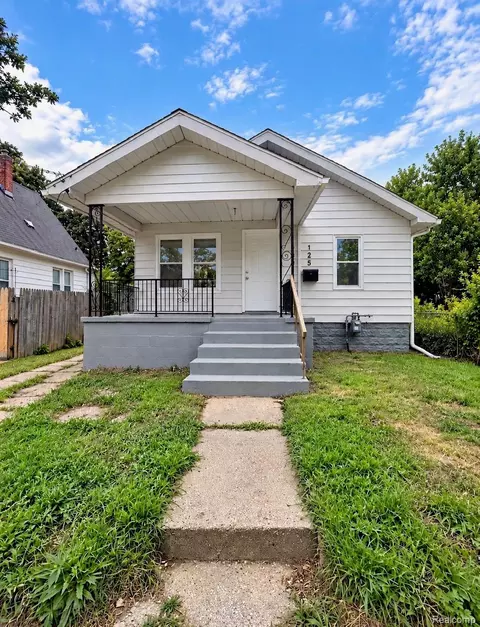 125 E Oakley St, Flint, MI 48503