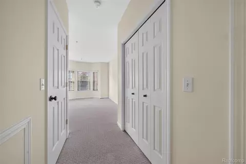 Entry Way - 1450 Devon Ln #128, Troy, MI 48084 photo 3 of 3