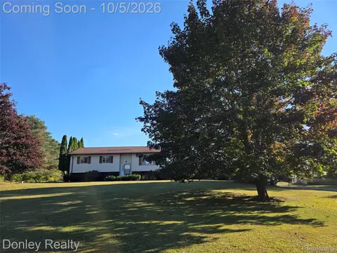 5470 Marlette Rd, Burlington, MI 48727