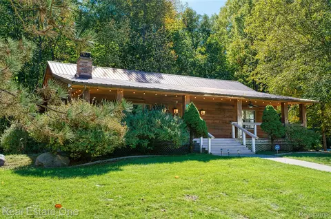 Exterior - 15060 Van Syckle Ct, Unadilla, MI 48137 photo 8 of 8