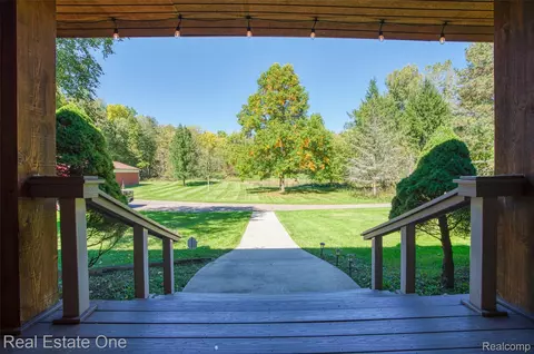 Exterior - 15060 Van Syckle Ct, Unadilla, MI 48137 photo 7 of 8