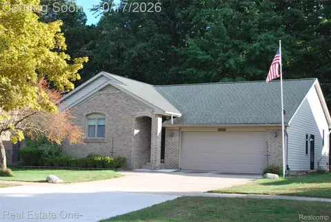 33853 Avondale St, Westland, MI 48186