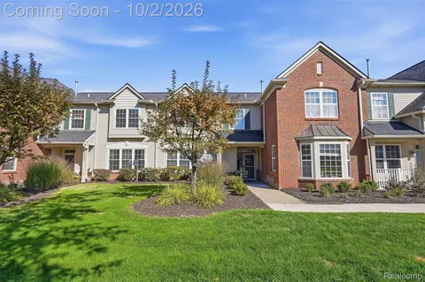 4293 Hampton Ridge Blvd, Genoa, MI 48843