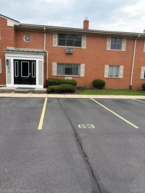 810 Plate St #205, Rochester, MI 48307