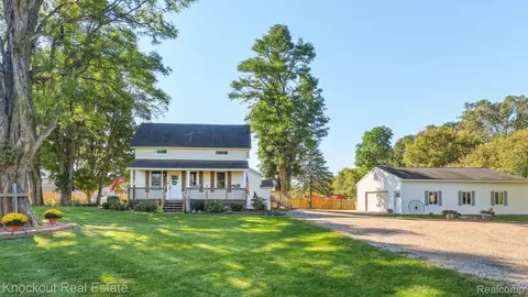 6917 Sohn Rd, Tuscola, MI 48768