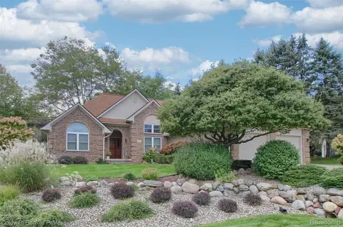 4717 Scots Way, Webster, MI 48130
