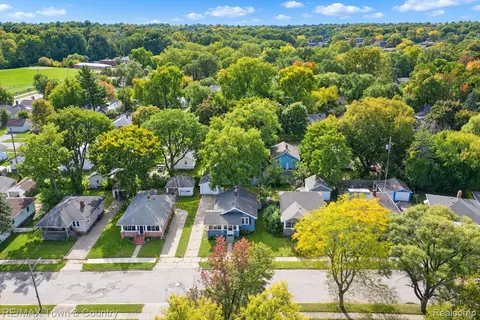 View/Area - 701 Saint Clair Ave, Flint, MI 48504 photo 3 of 3