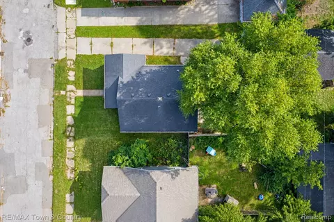 View/Area - 701 Saint Clair Ave, Flint, MI 48504 photo 2 of 3