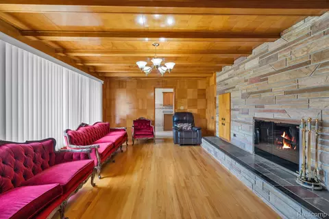 Living - 7771 Esper Blvd, Dearborn, MI 48126 photo 1 of 5
