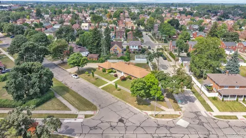 View/Area - 7771 Esper Blvd, Dearborn, MI 48126 photo 8 of 11