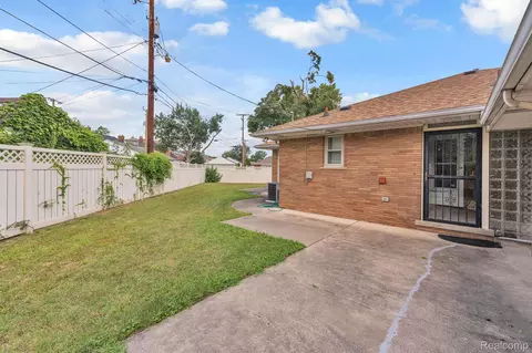 Exterior - 7771 Esper Blvd, Dearborn, MI 48126 photo 4 of 9