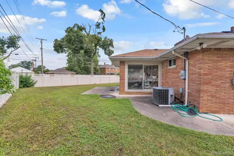 Exterior - 7771 Esper Blvd, Dearborn, MI 48126 photo 5 of 9