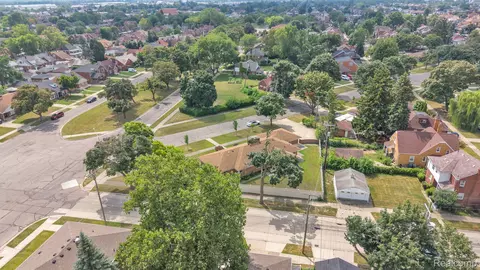 View/Area - 7771 Esper Blvd, Dearborn, MI 48126 photo 7 of 11