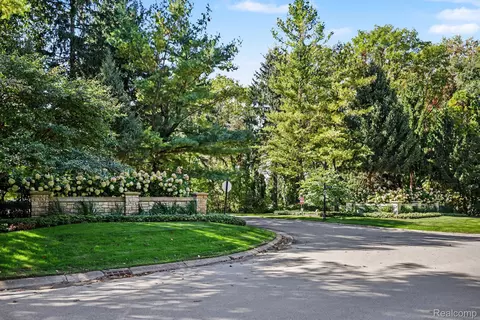 0 Fieldstone Rdg, Independence, MI 48348 photo 3