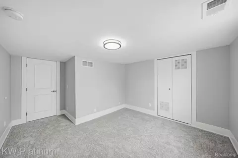 Bedroom - 1309 Saint Clair Blvd, Algonac, MI 48001 photo 7 of 11