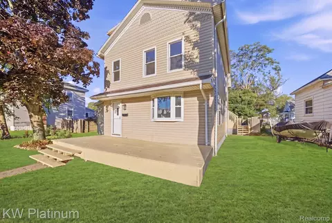 Exterior - 1309 Saint Clair Blvd, Algonac, MI 48001 photo 3 of 5