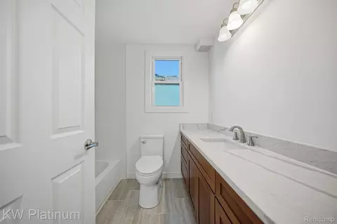 Bath - 1309 Saint Clair Blvd, Algonac, MI 48001 photo 2 of 10