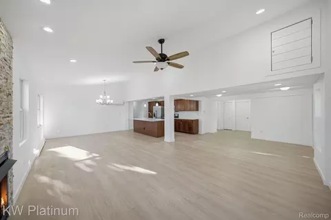 Living - 1309 Saint Clair Blvd, Algonac, MI 48001 photo 2 of 4