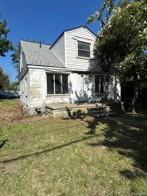 17655 E 10 Mile Rd, Roseville, MI 48066