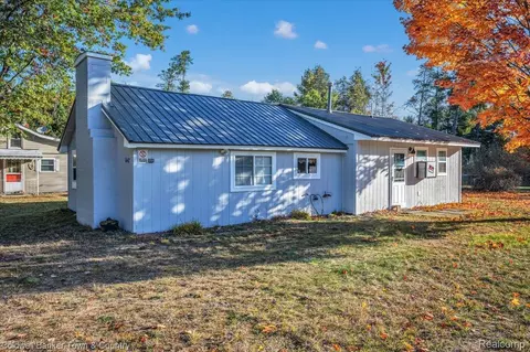 1642 Willett Rd, Richfield, MI 48656