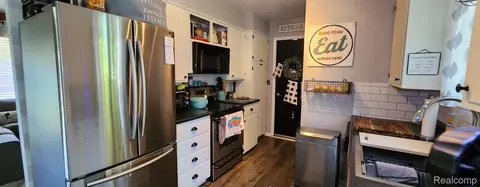 Kitchen - 1069 Elodie Dr, Flint, MI 48532 photo 3 of 3
