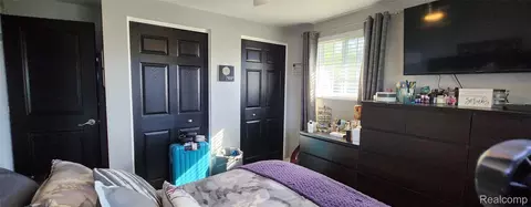 Bedroom - 1069 Elodie Dr, Flint, MI 48532 photo 3 of 11