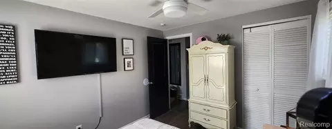 Bedroom - 1069 Elodie Dr, Flint, MI 48532 photo 7 of 11